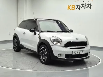 MINI Paceman