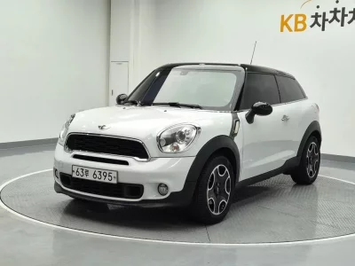 MINI Paceman