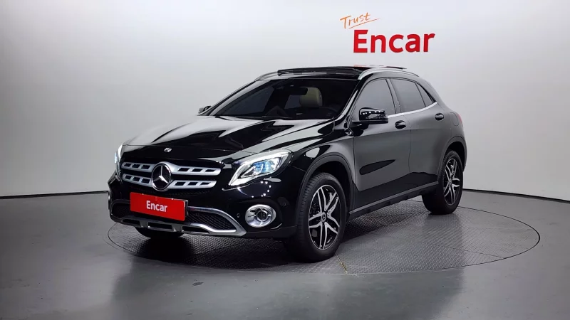 Mercedes-Benz GLA-Class