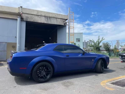 Dodge CHALLENGER