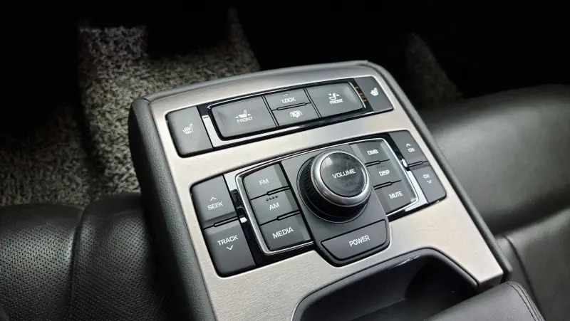 Hyundai Genesis
