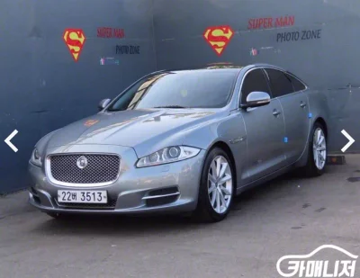 Jaguar XJ