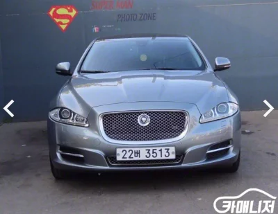 Jaguar XJ