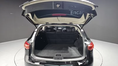Infiniti QX70