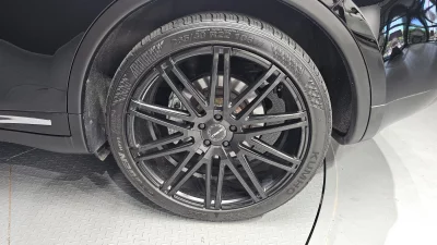 Infiniti QX70
