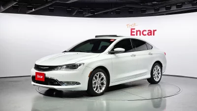 Chrysler 200