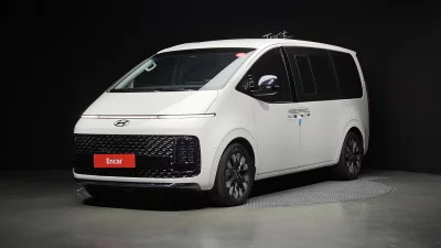 Hyundai Staria
