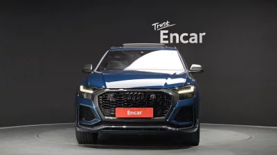 Audi RSQ8