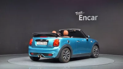 MINI Cooper Convertible