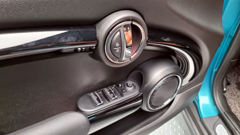 MINI Cooper Convertible