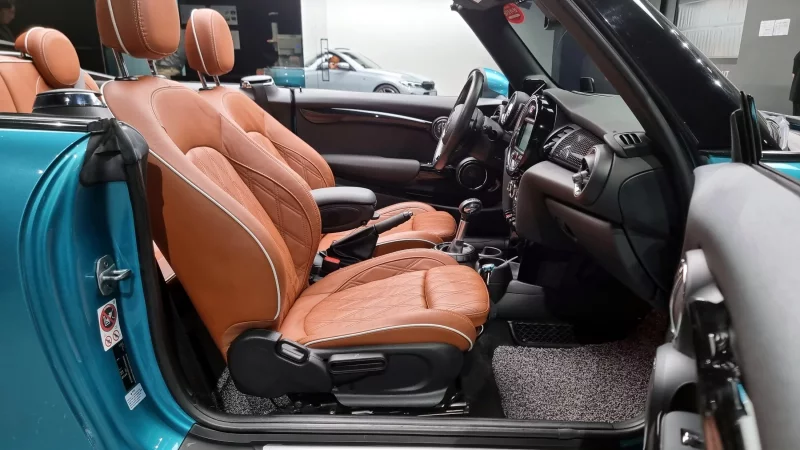 MINI Cooper Convertible