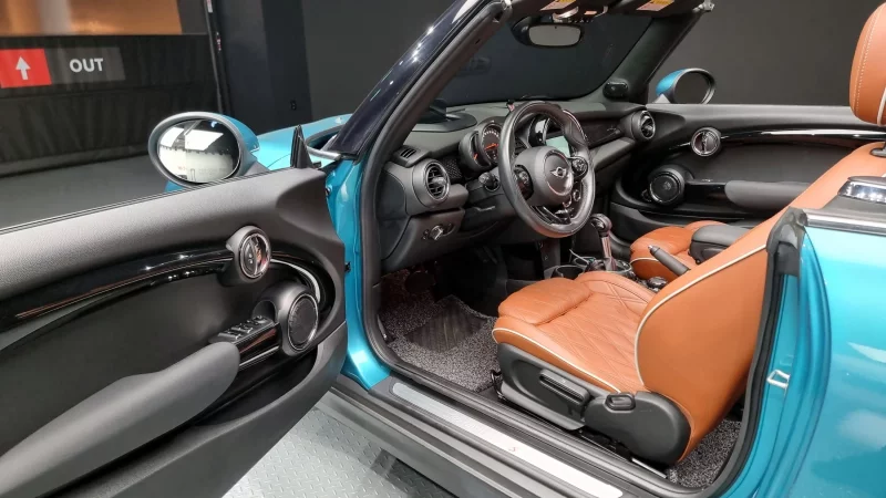 MINI Cooper Convertible