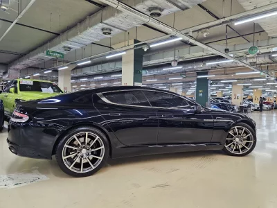 Astonmartin Rapide