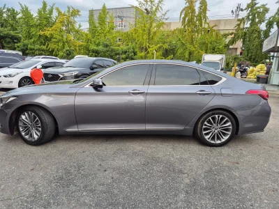 Hyundai Genesis