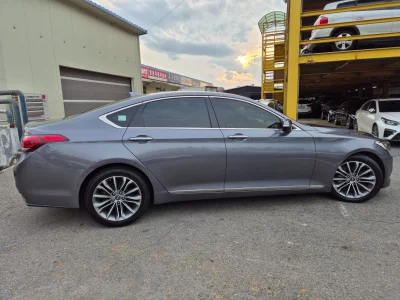 Hyundai Genesis