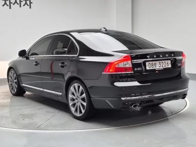 Volvo S80