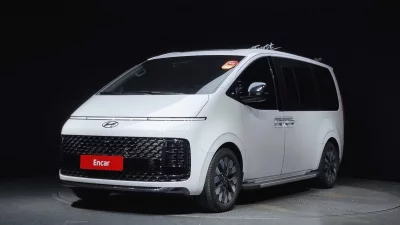 Hyundai Staria