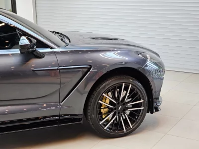 Astonmartin DBX