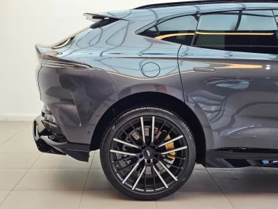 Astonmartin DBX