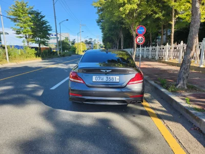 Genesis G70