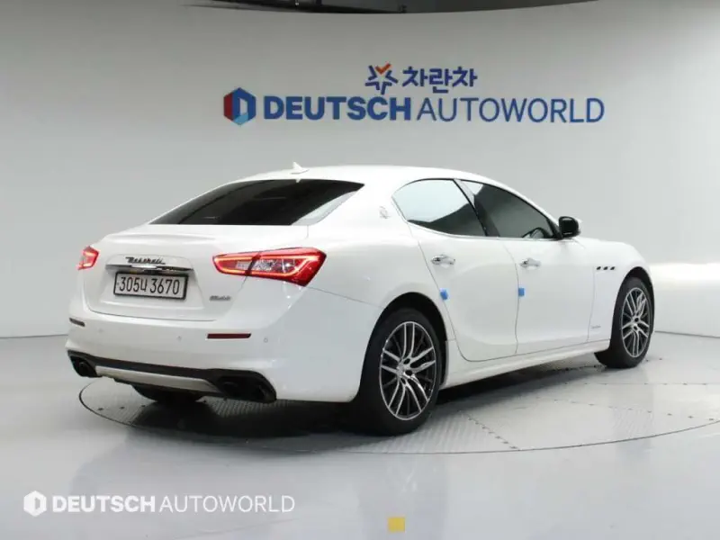 Maserati Ghibli