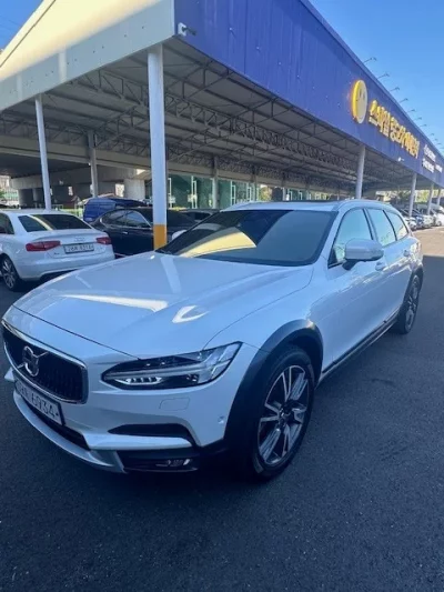 Volvo V90