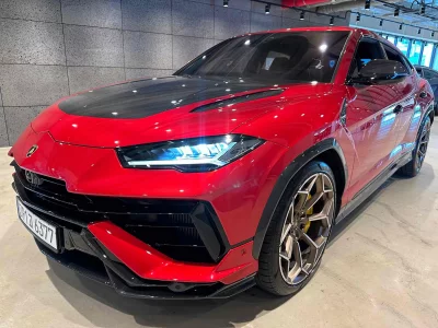 Lamborghini URUS