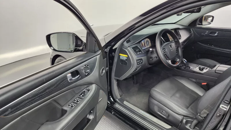 Hyundai Equus