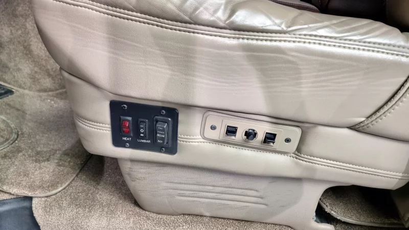 Chevrolet Express Van