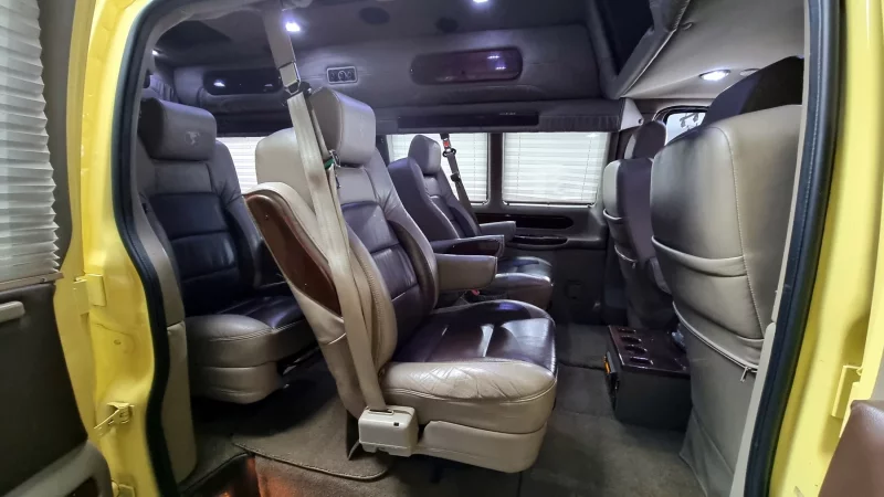 Chevrolet Express Van