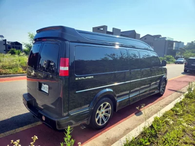Chevrolet Express Van