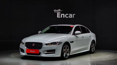 Jaguar XE