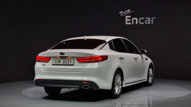 Kia K5