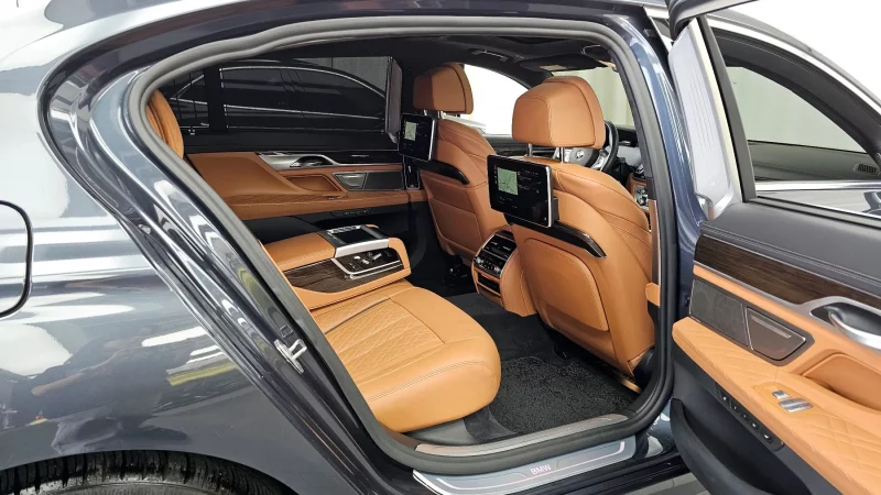 BMW 7-Series