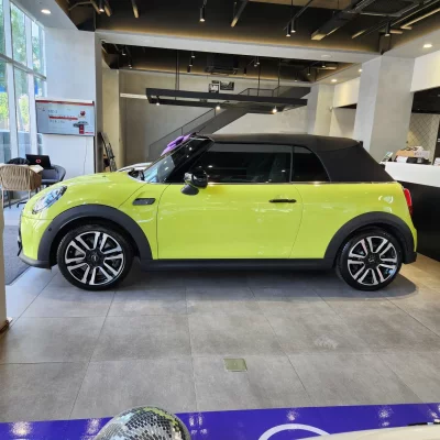 MINI Cooper Convertible