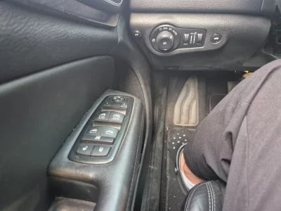Chrysler 200