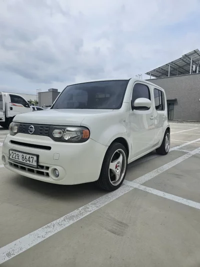 Nissan CUBE