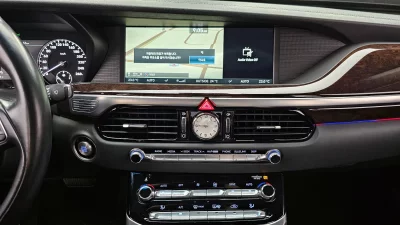 Genesis EQ900