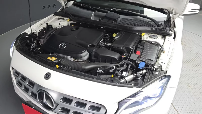 Mercedes-Benz GLA-Class