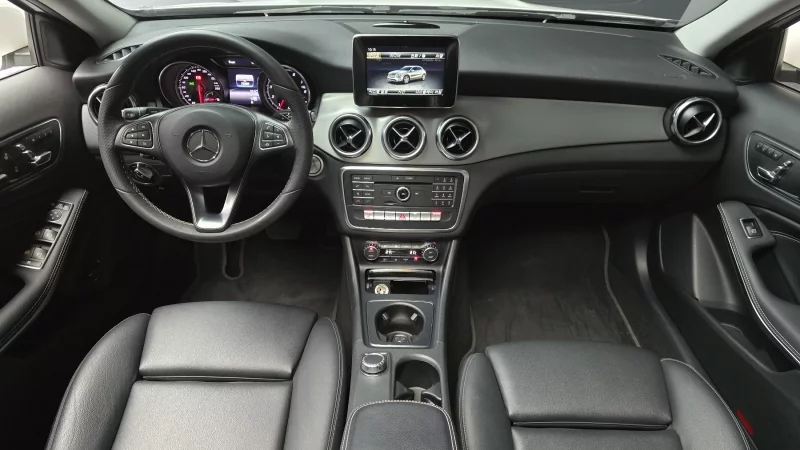 Mercedes-Benz GLA-Class