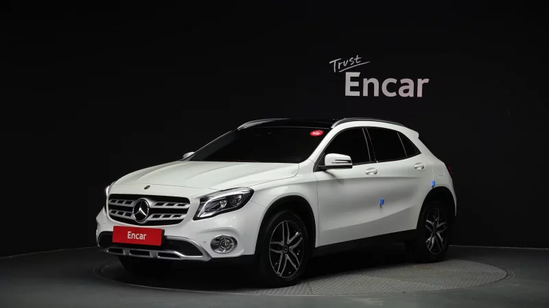Mercedes-Benz GLA-Class