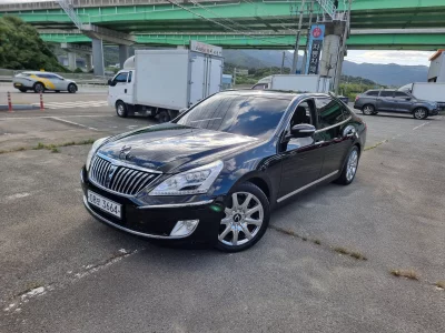 Hyundai Equus