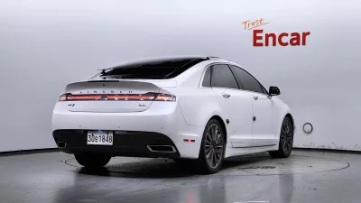 Lincoln MKZ