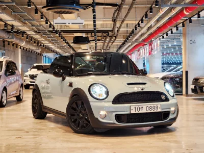 MINI Cooper Convertible