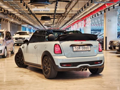 MINI Cooper Convertible