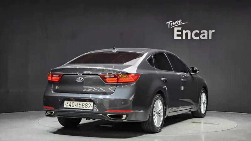 Kia K7