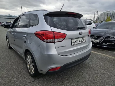 Kia Carens