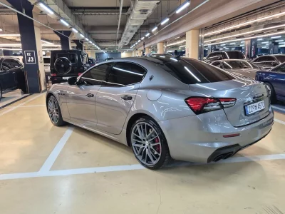 Maserati GHIBLI