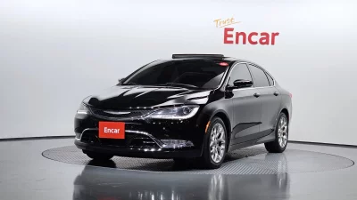 Chrysler 200