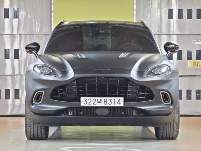 Astonmartin DBX